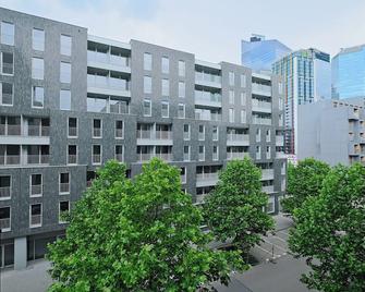 GO Apartments - Warsaw - Building