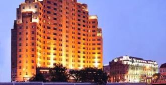 Broadway Mansions Hotel - Bund - Shangai - Edificio