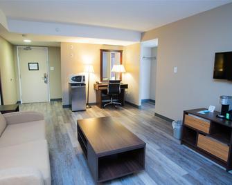 Super 8 by Wyndham Mississauga - Mississauga - Sala de estar