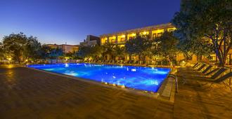 Iris Hotel - Çanakkale - Pool