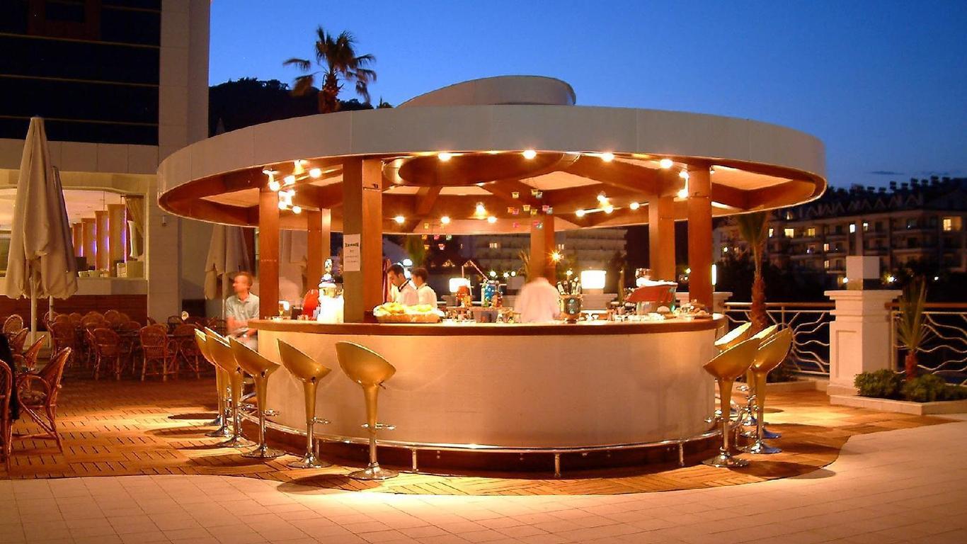 Ideal Pearl Hotel Adults Only