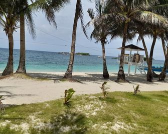 Marnin's Place Boracay - Boracay - Beach