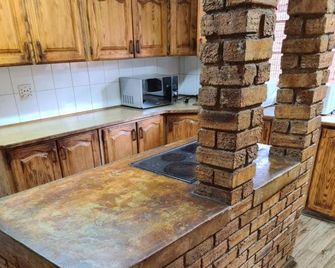 Baraka House - Midrand - Keuken
