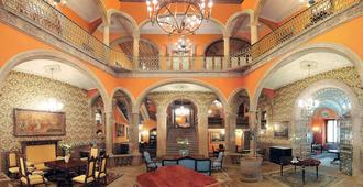 Hotel Museo Palacio de San Agustin - סן לואיס פוטוסי - לובי