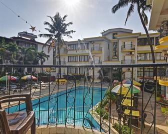 Santa Monica Resorte - Calangute - Pool