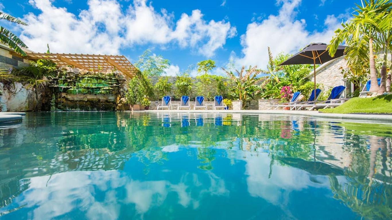 Kokomo Botanical Resort - Caribbean Family Cottages