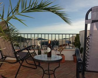 Spacious Andalucian Townhouse In The Mountain Village! - Canillas de Albaida - Balcony