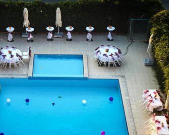 Pasha Hotel Cerkezkoy - Cerkezkoy - Piscina