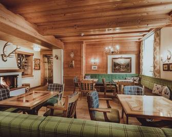 Österreichischer Hof-im Bademantel direkt in die Alpentherme - Bad Hofgastein - Restaurant