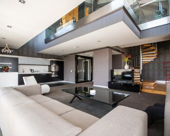 فرناتسا سويتس هوتل - اسطنبول - غرفة معيشة