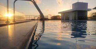 Hotel Hilltop International - Port Blair - Port Blair - Bể bơi