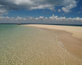 Miti Miwiri - Ibo - Beach
