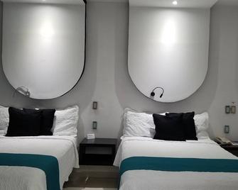 Hotel Dluxe and Suites - San Juan de los Lagos - Bedroom