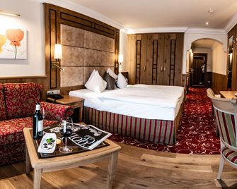 Hotel Hubertushof - Anif