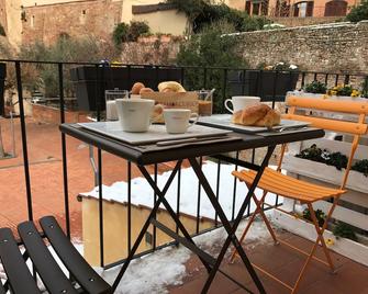 Fonte Gaia Experience - Siena - Balkon