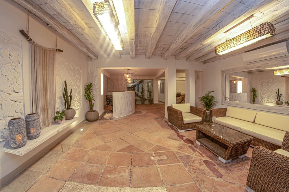 كاسا أمانزي كارتاجينا باي بيرنالو هوتلز - كارتاخينا دي إندياس - ردهة