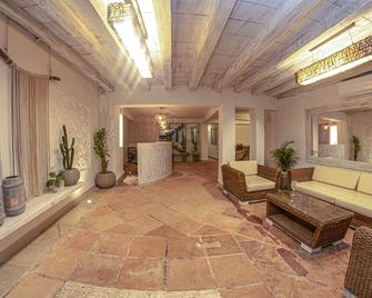 كاسا أمانزي كارتاجينا باي بيرنالو هوتلز - كارتاخينا دي إندياس - ردهة