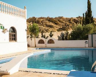 Large, spacious, detached Villa, private pool, lovely views, Antas - Antas - Pool