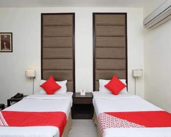 Hotel Dreamz Residency - Karnal - Habitación