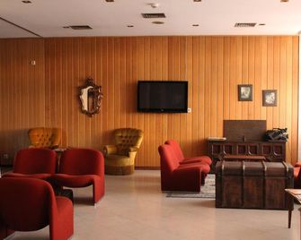 Hotel Meia Lua - Ovar - Lounge