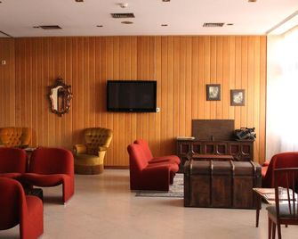 Hotel Meia Lua - Ovar - Lounge