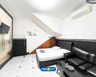 Hotel Modom - Jakarta - Bedroom