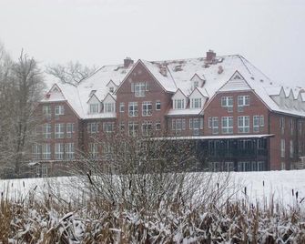 The Royal Inn Park Hotel Fasanerie - Neustrelitz - Building
