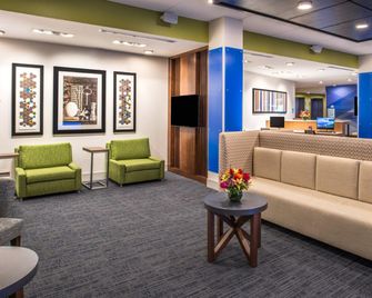 Holiday Inn Express & Suites Tampa North - Wesley Chapel By IHG - Wesley Chapel - Lounge