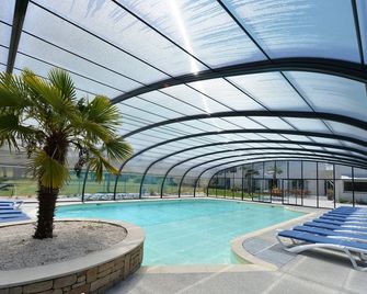 Hôtel du Golf Saint-Laurent - Ploemel - Piscina