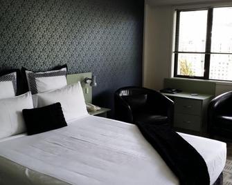 Asure Abode On Courtenay Motor Inn - New Plymouth - Bedroom