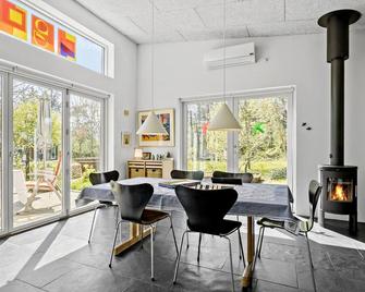 Stunning Home In Bedsted Thy With Wifi - Bedsted Thy - Comedor