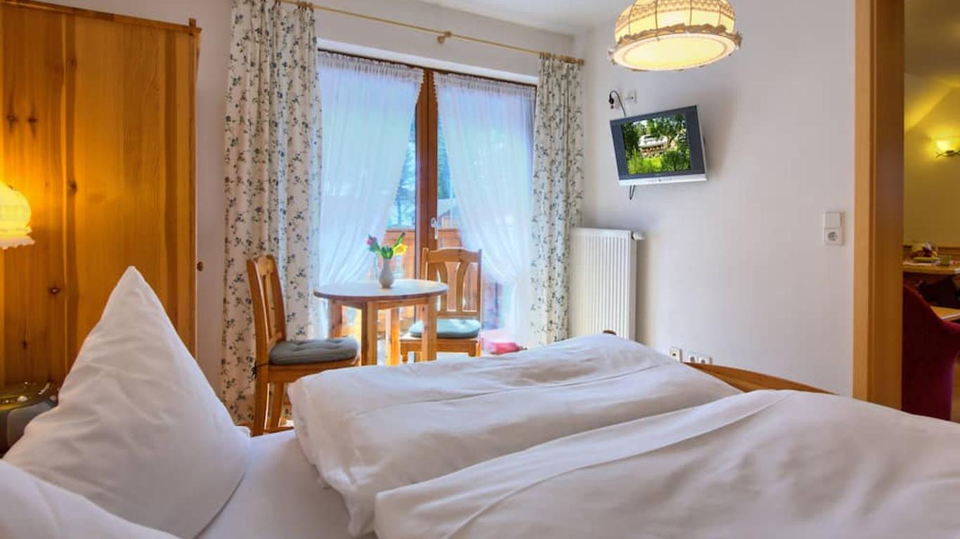 Schwarzwald-Hotel Kraeutle