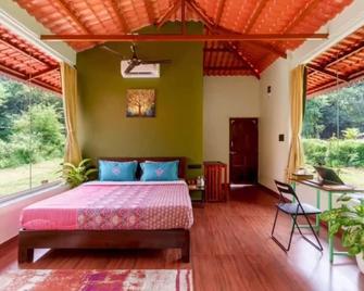 LeafyDen Forest Cottages by Nature Hill - Kāsīd - Bedroom