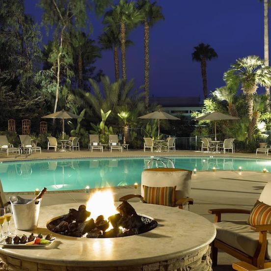 Pool view of Doubletree By Hilton San Diego Hotel Circle