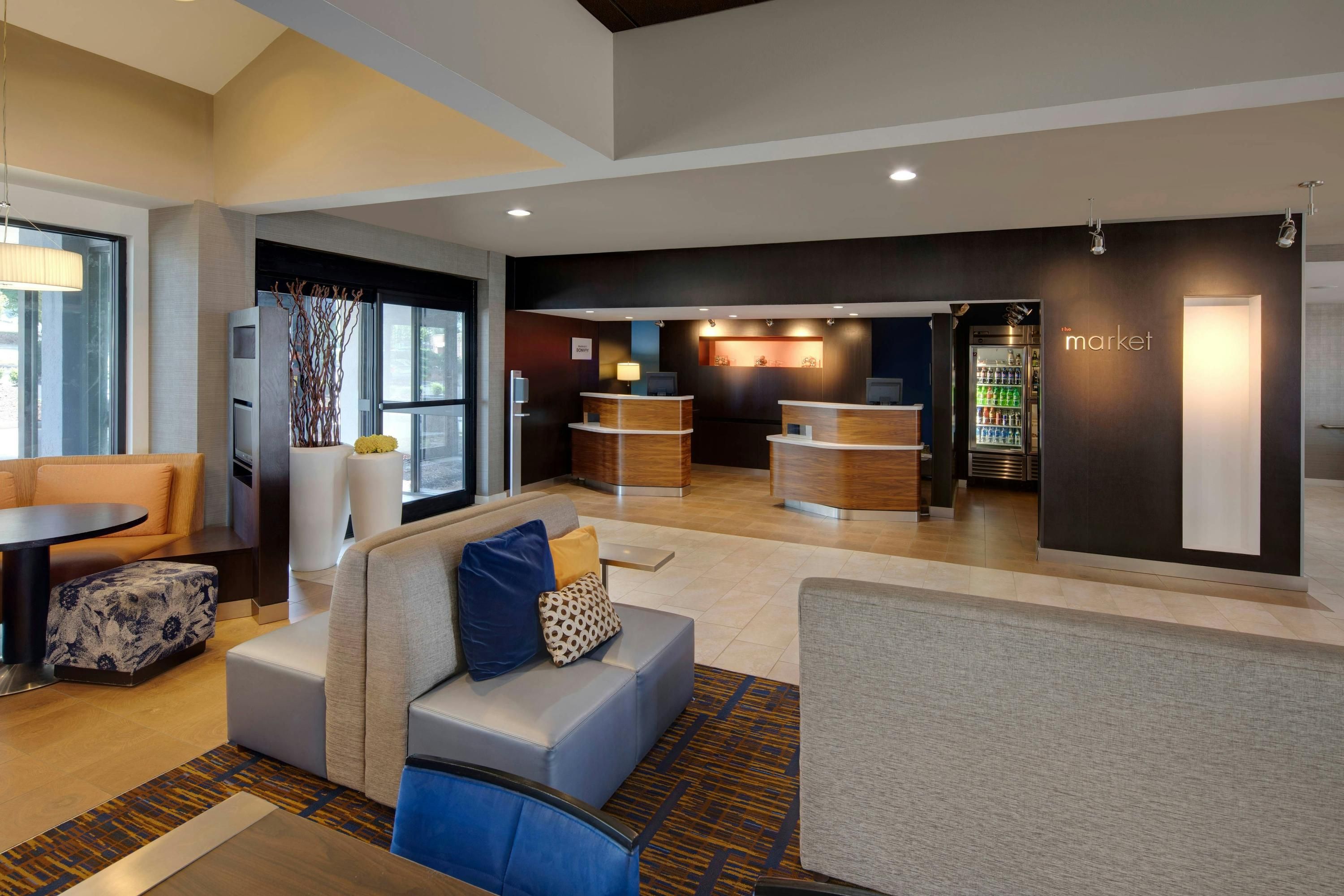 Courtyard by Marriott Atlanta Norcross/Peachtree Corners - נורקרוס - לובי