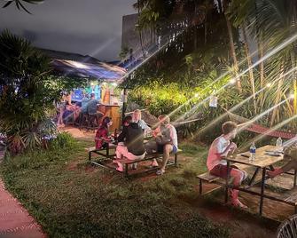 Costa Rica Backpackers - San Jose - Patio