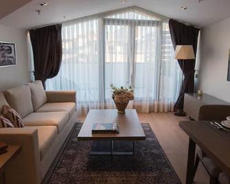 Sentire Hotels & Residences - Istanbul - Living room
