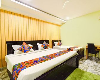 Fabhotel Galaxy Shamshabed - Haiderabad - Slaapkamer