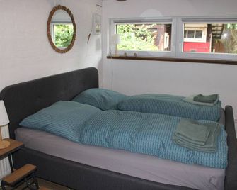 Kleines Fachwerkhaus Ruhig Gelegen und Doch Zentrumsnah - Langlingen - Habitación