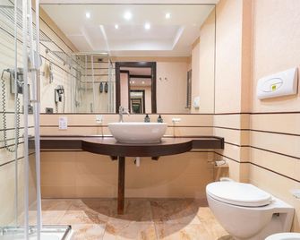 B&b Hotel Napoli San Mauro - Casalnuovo di Napoli - Badkamer