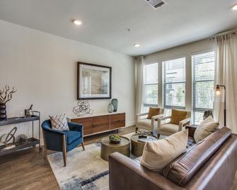 Kasa Greenville Dallas - Dallas - Living room