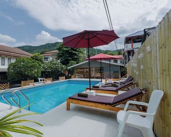 Charung by The Sea - Ko Pha Ngan - Pool