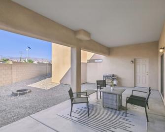 1 Mi to Lake Airy Home with Patio in Lake Havasu! - Lake Havasu City - Balcony