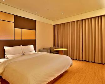 Ji Hotel Hangzhou South Hushu Road - Hangzhou - Bedroom