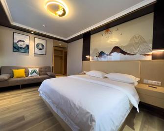 Mr.Liao Hotel - Himberg