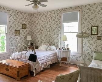 Historic Home In Bastrop! Near Austin, Bastrop State Park And Lost Pines Forrest - Bastrop - Bedroom