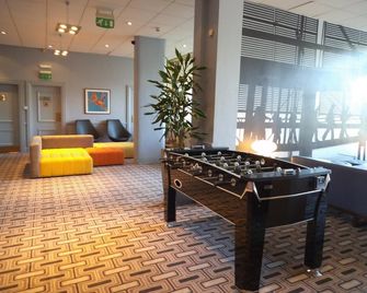 Airport Inn Gatwick - Horley - Lobby