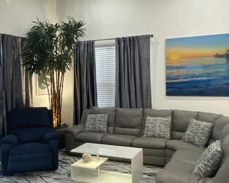 Experience your Dream Vacation Home - Immokalee - Sala de estar