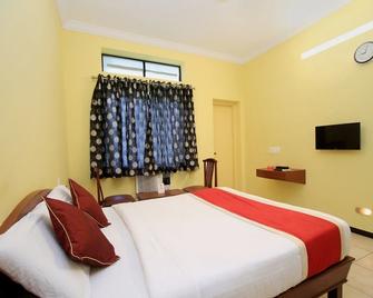 Hotel Kudla Rasaprakash - Mangalore - Slaapkamer