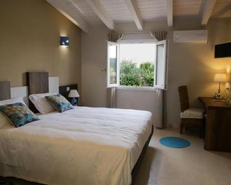 Avion B&B - Cagliari - Habitación